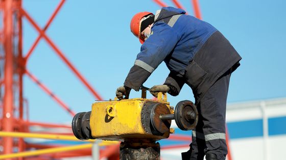 Réparation d'une grue linéaire de canalisation de gaz principale ©Getty - Sergeï Pakulin