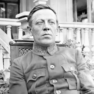 Symon Petlioura (1920), président de la République populaire ukrainienne, 11 fév.1919 - 12 oct. 1920.