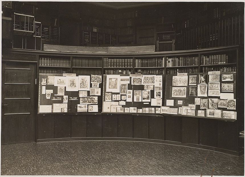 L'Alas mnémosyne d'Aby Warburg, salle de lecture de la bibliothèque d'études culturelles Warburg