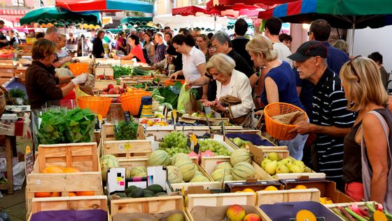 Un samedi matin au marché. ©Getty - Franz-Marc Frei