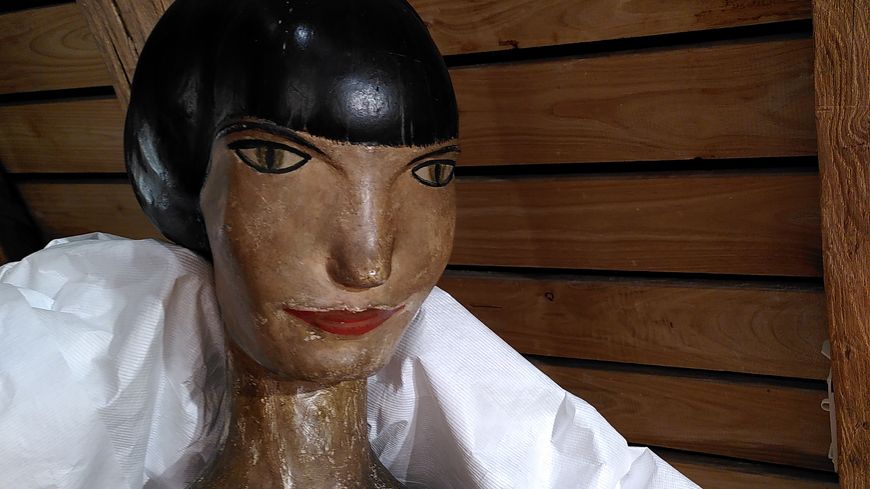 "Existence" ( Germaine Coupet ) par le sculpteur Cecil Howard. Musée et Jardin Cécile Sabourdy