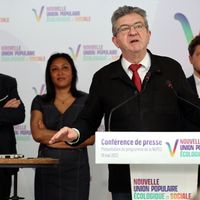 Jean-Luc Mélenchon a présenté le programme de la Nupes, avec les socialistes Olivier Faure et Corinne Narassiguin et l'écologiste Julien Bayou.