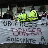 Le personnel du CHU de Bordeaux, le 7 janvier 2022, manifeste contre ses conditions de travail.