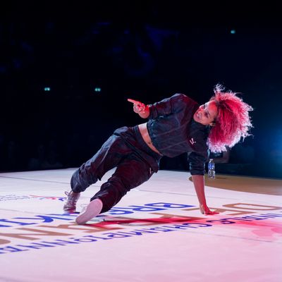 Bgirl Sarah Bee ( Photo : Nassir Mokhtari @ffdbreaking)