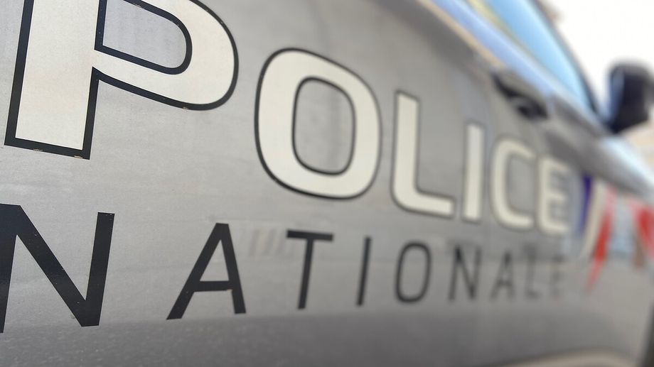 Une polici�re tente de se suicider dans le commissariat de Dunkerque
