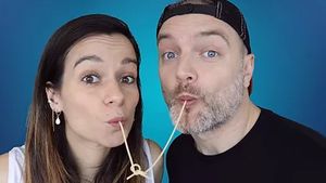 Gagnez vos places pour le spectacle de Charlie & Styl'o, les humoristes de France Bleu, au Royal Comedy Club !