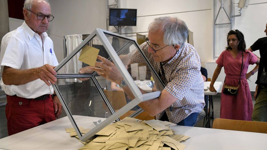 VIDEOS - L�gislatives en Franche-Comt� : suivez les d�bats du second tour avec France Bleu Besan�on