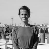Portrait de de la vidéaste et réalisatrice Ariane Michel
