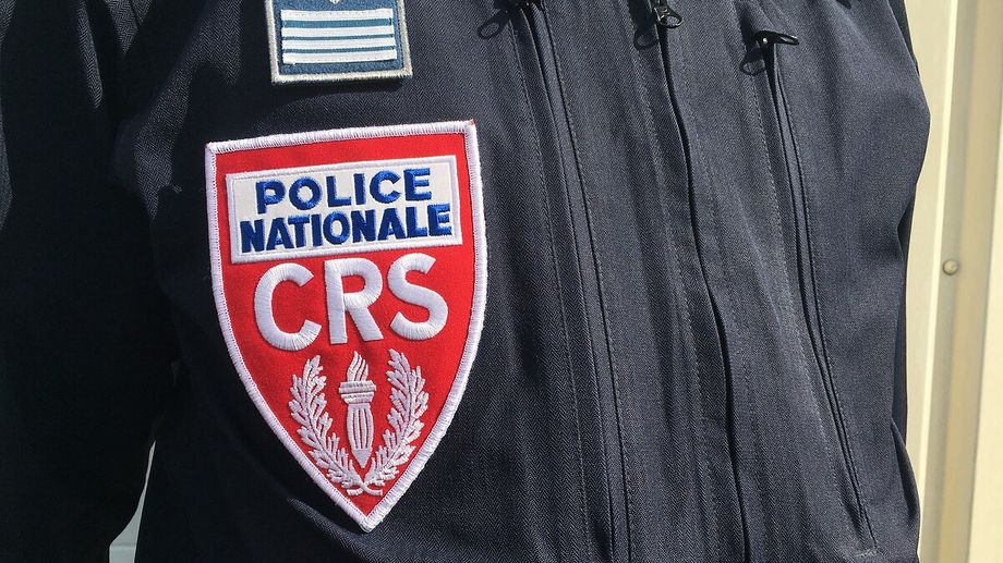 Une compagnie de CRS arrive à Carpentras après plusieurs jours de violences