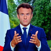Emmanuel Macron a-t-il clarifié la situation ?