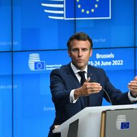 Emmanuel Macron pendant une conférence de presse à l'occasion d'un Conseil européen à Bruxelles, le 23 juin 2022.