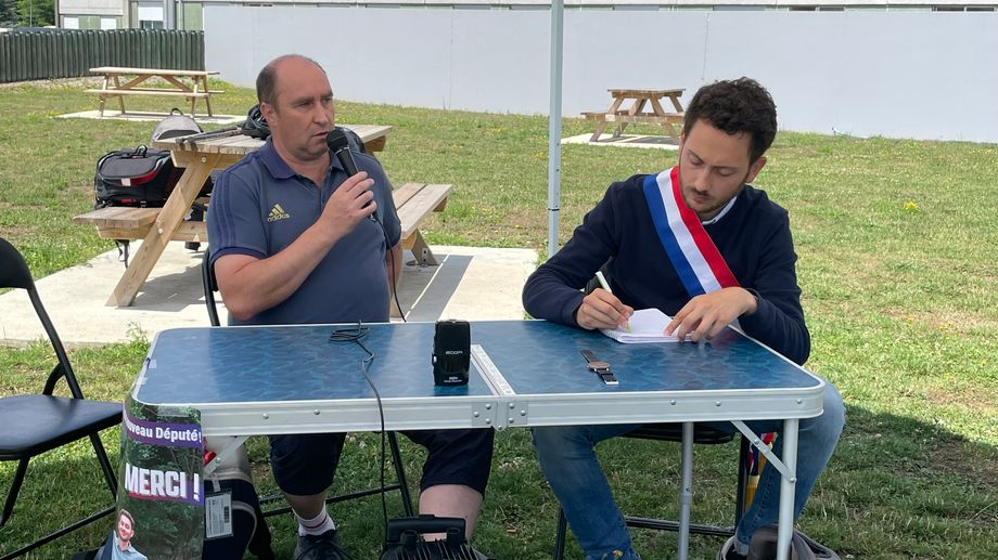 Le nouveau député Damien Maudet lance sa première commission d'enquête sur l'état de l'hôpital public