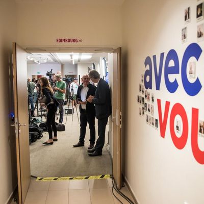 Dans les locaux de la coalition de la majorité présidentielle Ensemble, lors du second tour des élections législatives, le 22 juin 2022 à Paris