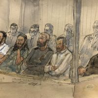 Croquis d'audience réalisé le 29 juin 2022 montrant les accusés, lors du procès des attentats terroristes de Paris du 13 novembre 2015.