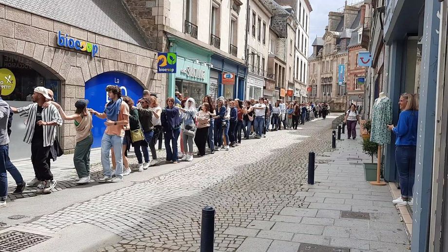 Chenille qui red�marre : les Normands veulent battre les Bretons d�tenteurs du record du monde 