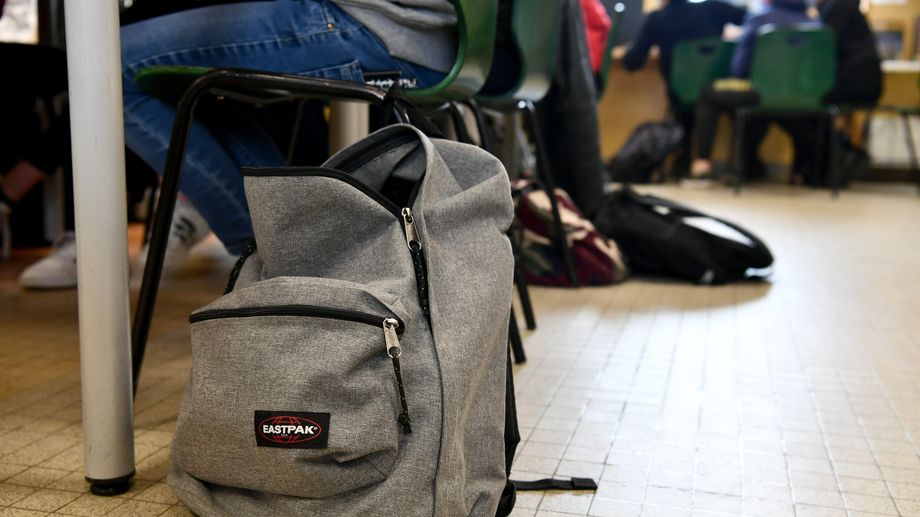 Mobilisation � Pierrelatte pour une professeure d'anglais atteinte d'une maladie qui la rend sourde