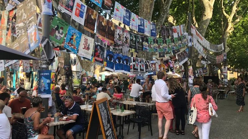 1.570 spectacles, 138 lieux, retour de la parade : le festival off d'Avignon approche 