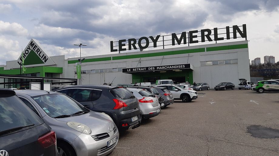 Le magasin Leroy Merlin à Saint-Berthevin rouvre après l'incendie