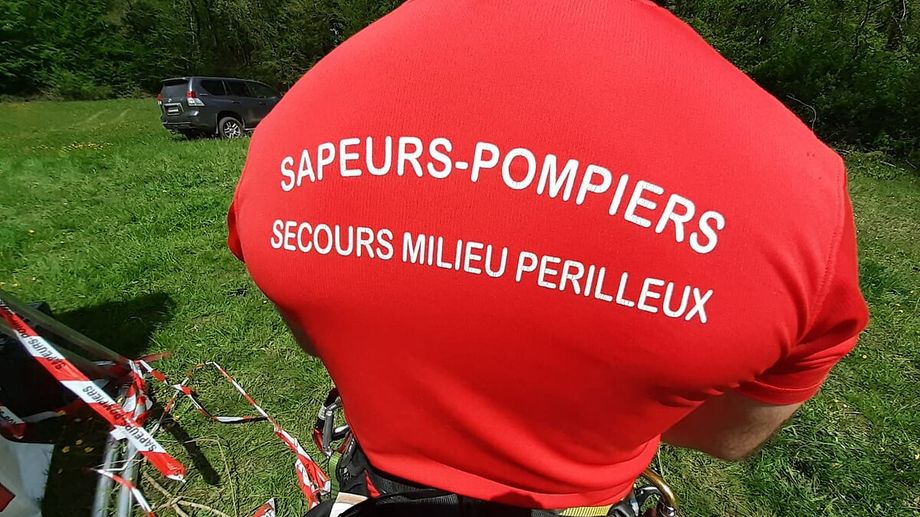 Un motard chute dans un ravin à Cessieu en Nord-Isère après une collision avec une voiture