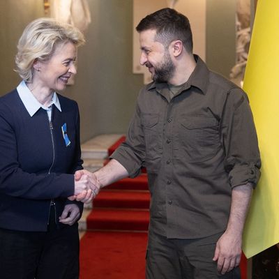 Ursula Von der Leyen et Volodymyr Zelensky