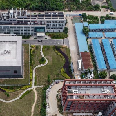 Vue aérienne de l'Institut de virologie de Wuhan, où ont été menées des expérimentations sur des virus chimériques en 2019, par Peter Daszak et ses équipes