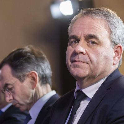 Xavier Bertrand lorts d'une conférence de presse pendant la campagne électorale présidentielle, à Paris le 14 mars 2022