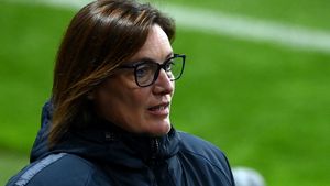 VIDÉO - Football : les Bleues battent le Cameroun 4-0 en match de préparation à l'Euro