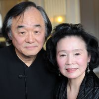 Kun Woo Paik et sa femme Yoon Jung-Hee, minisère de la Culture le 5 avril 2011, Paris.