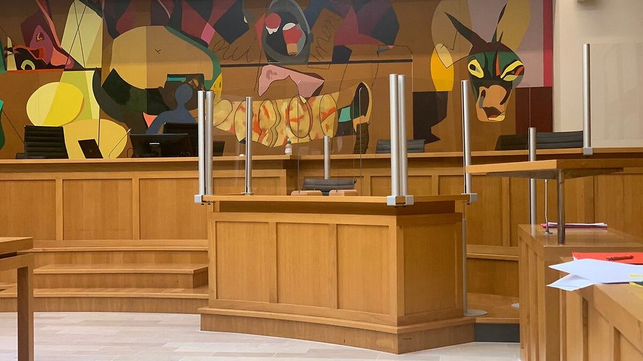Deux hommes condamn�s � de la prison ferme � Laval pour trafic de drogue et d'objets contrefaits