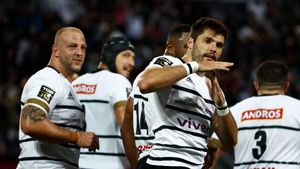 Rugby - Le CA Brive reste en Top 14 aprs sa victoire contre le Stade Franais (33-17)