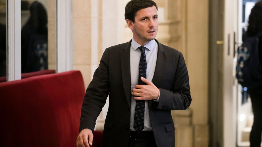 Soir�e agit�e � Niort : audience le 6 juillet pour le d�put� Aur�lien Tach�
