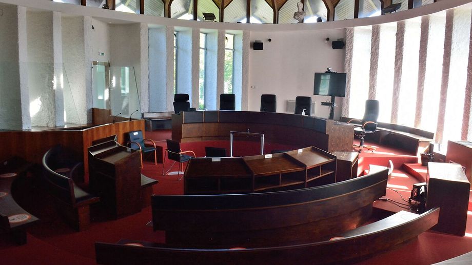 Valentigney : trois hommes condamn�s � de la prison pour d�tention ill�gale d'armes et de stup�fiants