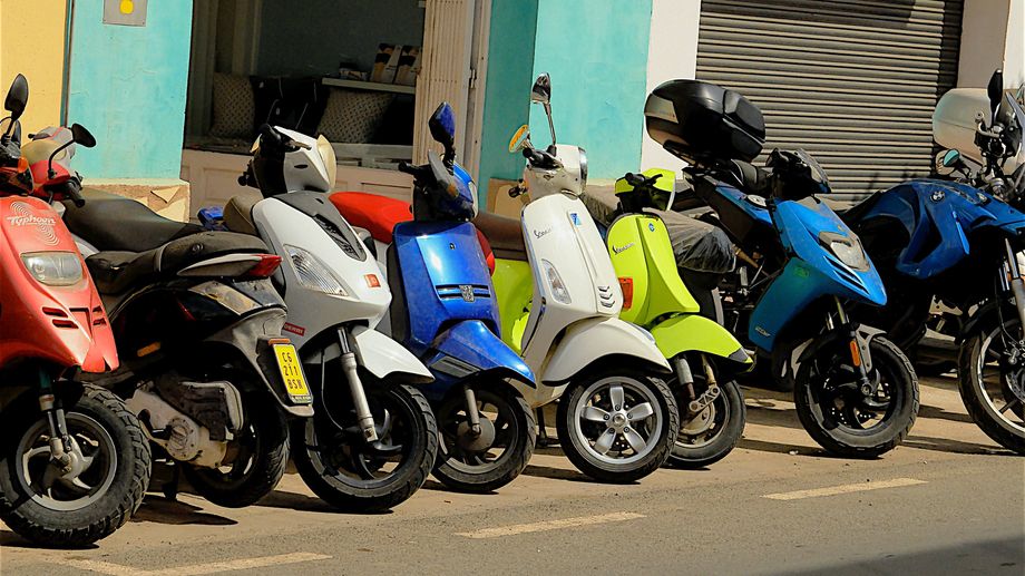 Paris : des associations rclament des contrles pollution des deux-roues 