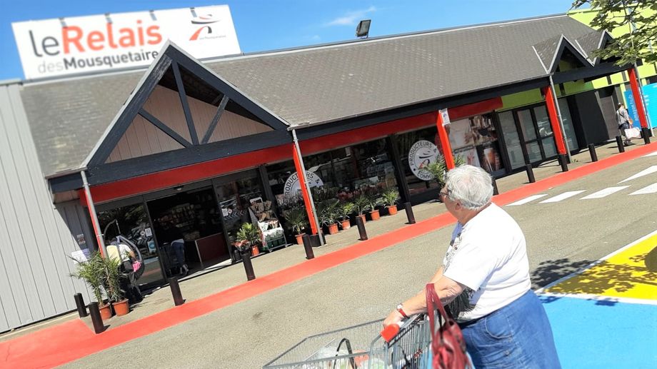 Monc�-en-Belin retrouve son supermarch� : 