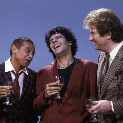 Henri Salvador, Julien Clerc et Eddy Mitchell lors d'une émission de télévision le 4 janvier 1983 à Paris, France.