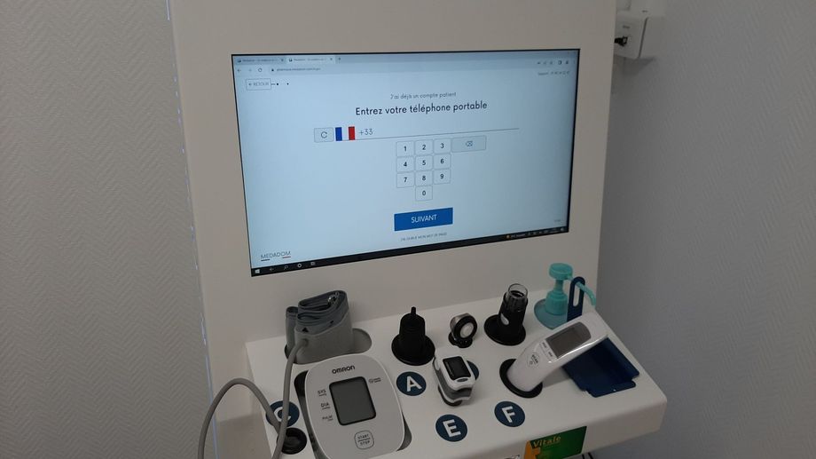 Une nouvelle borne de télémédecine installée dans une pharmacie de Guéret