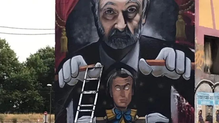 Jacques Attali porte plainte dans l'affaire de la fresque d'Avignon