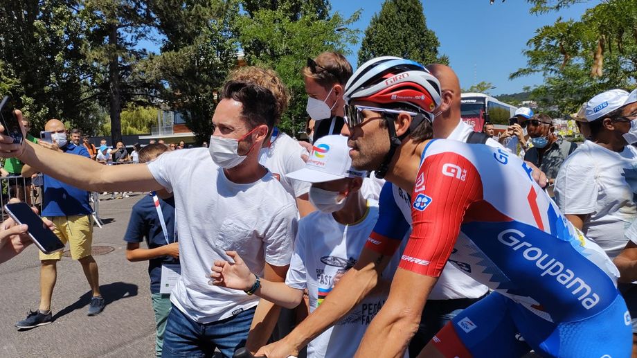 EN IMAGES - Chaude ambiance � Tomblaine, village d�part de la 7�me �tape du Tour de France