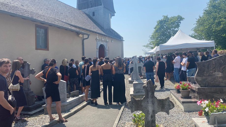 Double assassinat de Pouyastruc : les obsèques d'Aurélie Pardon se sont déroulées à Barbazan-Dessus