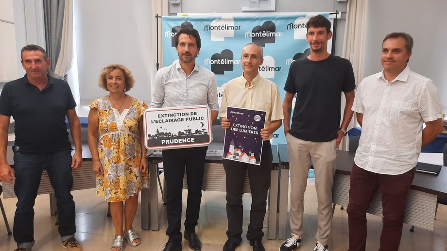 Mont�limar coupe l'�clairage public la nuit