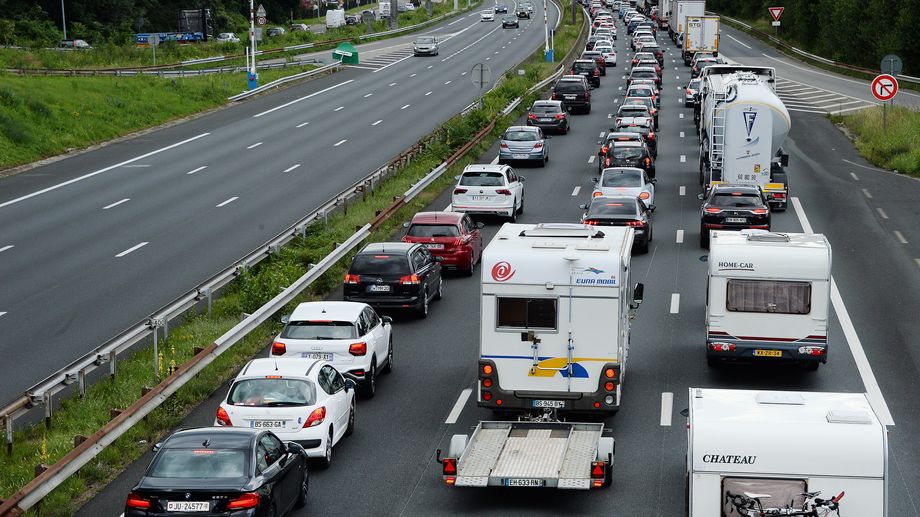 Week-end de d�part en C�te-d'Or : quelques conseils pour limiter sa consommation de carburant sur les routes