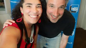 Quand Guillaume Meurice d�barque � France Bleu Vaucluse, �a rigole au micro de Karine Hurstel