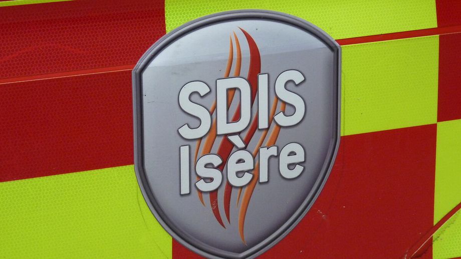Deux bless�s graves dans un accident de la route � Laval en Is�re 