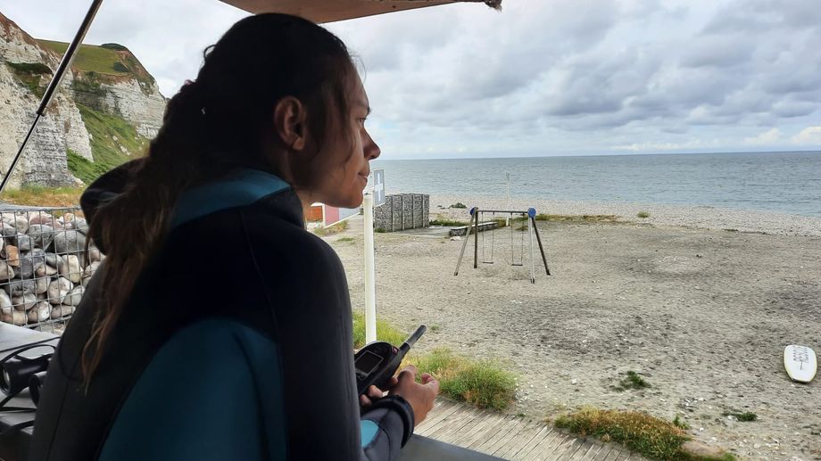 VID�O - Les surveillants de baignade s'entra�nent sur la plage de Saint-Jouin-Bruneval