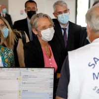 Elisabeth Borne était en visite à Pontoise, à l'hôpital René Dubos.