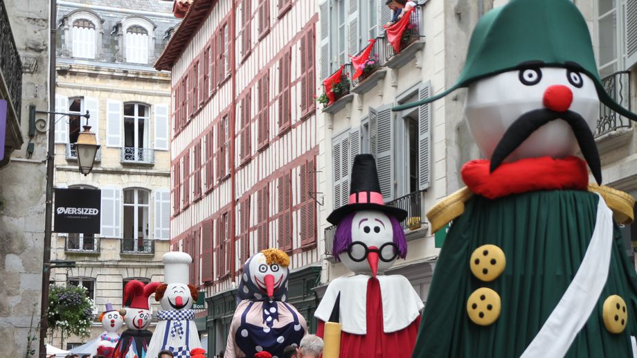 F�tes de Bayonne : le Roi L�on et sa cour