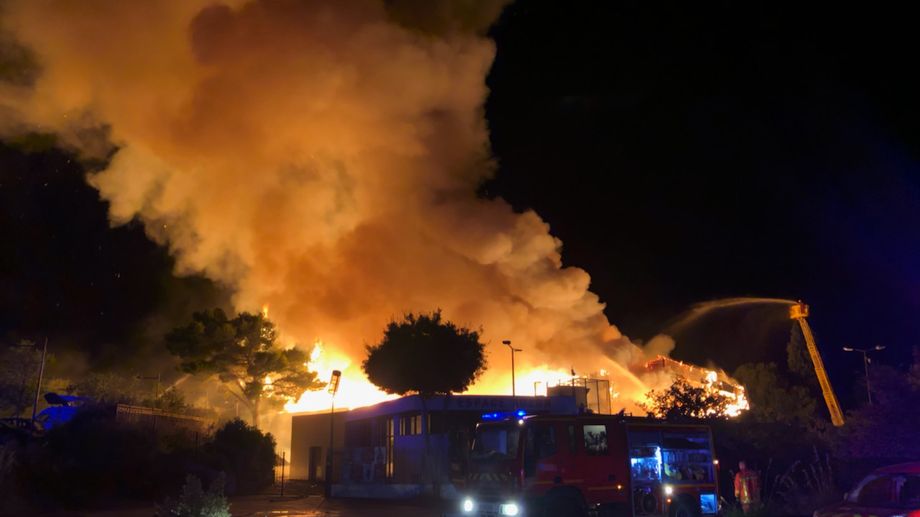 La municipalité de Carpentras en quête d'une solution après l'incendie de l'espace Auzon
