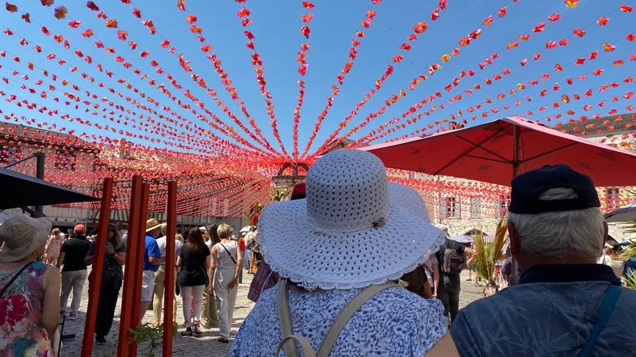 EN IMAGES - Dordogne : Eymet accueille enfin la Félibrée