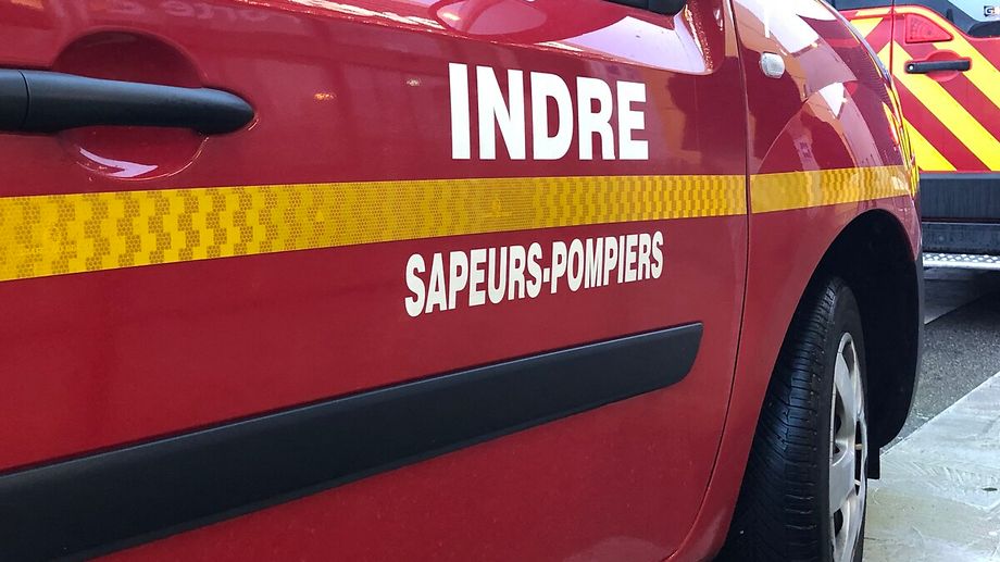 Un feu dans un champ d�truit dix hectares de foin dans l'Indre 