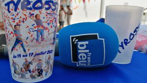 France Bleu Gascogne en direct de la f�ria de Saint Vincent de Tyrosse